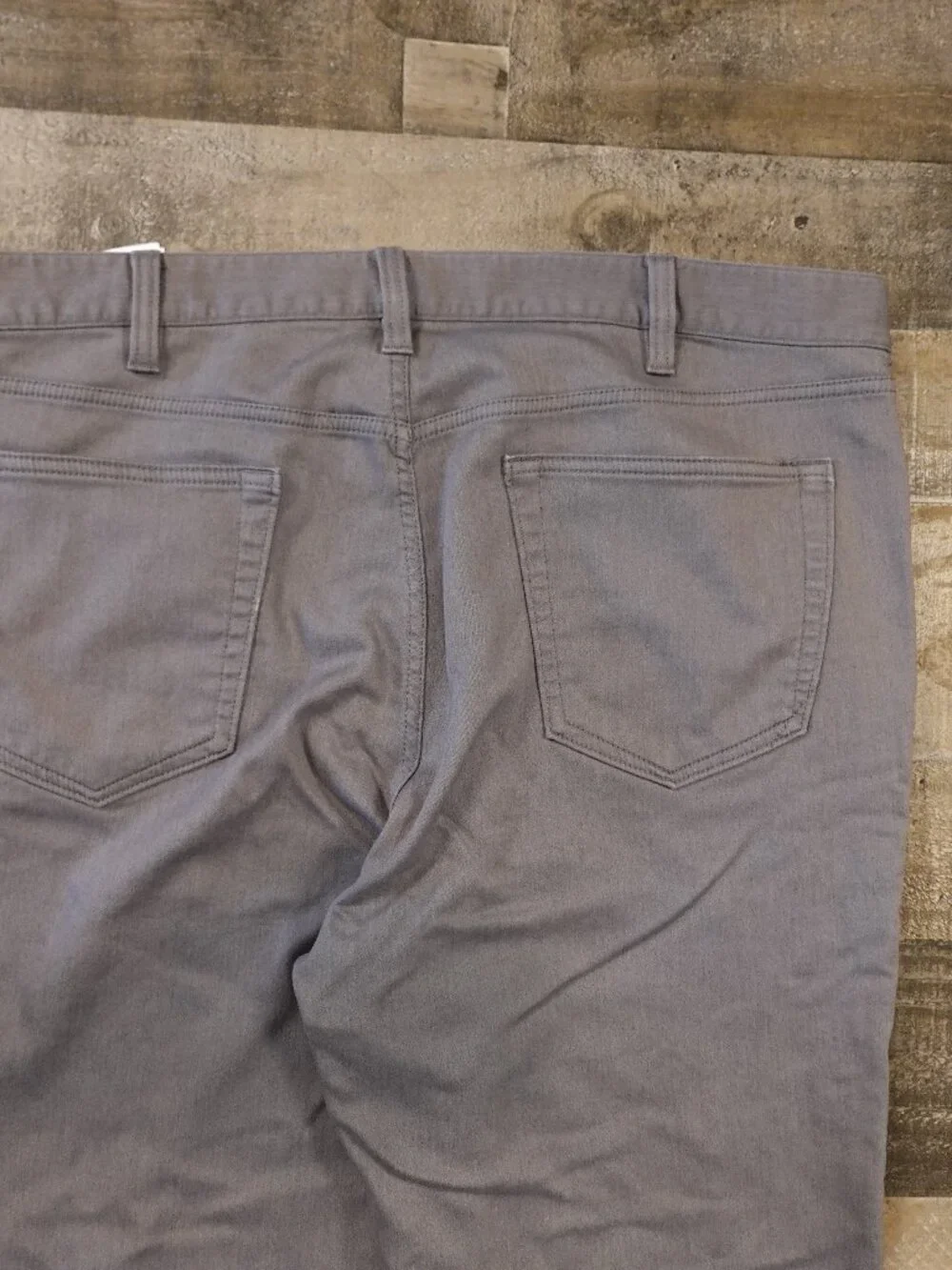 Banana Republic Traveler Athletic Tapered Jeans Men’s 38x32 Smoke‎ Gray